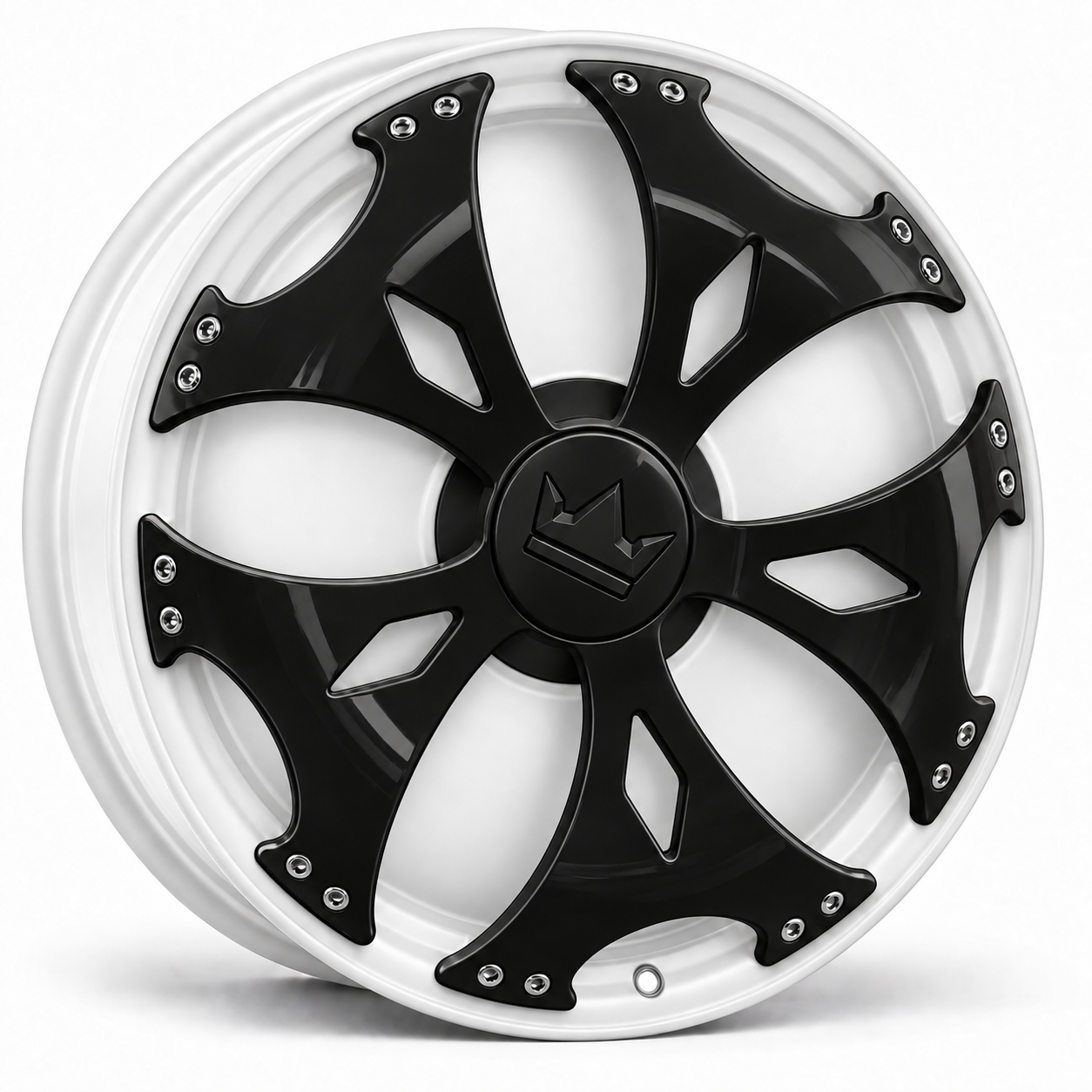 Black spinner mounted over white Smoothie rim